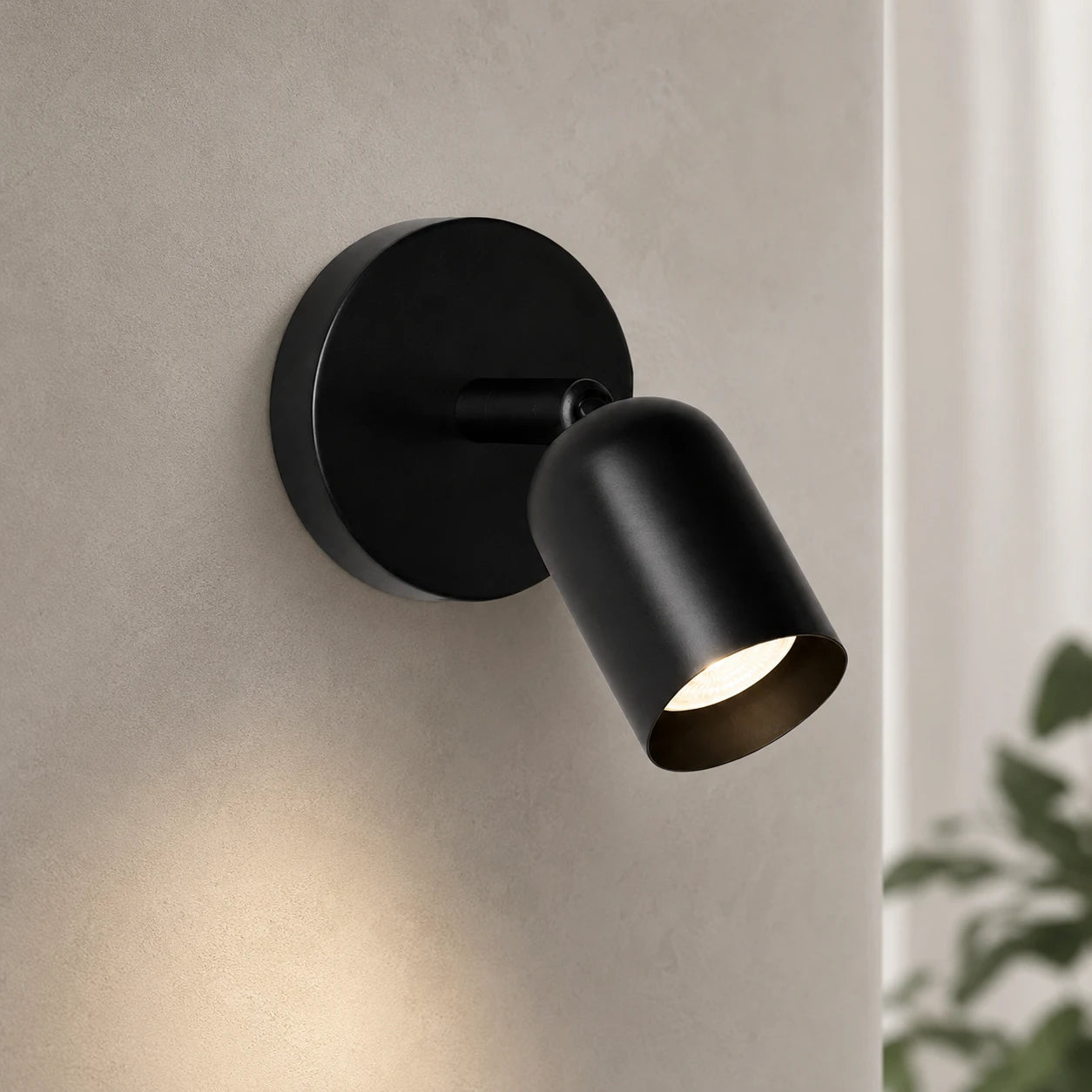 adjustable-spot-led-nordic-wall-light-black