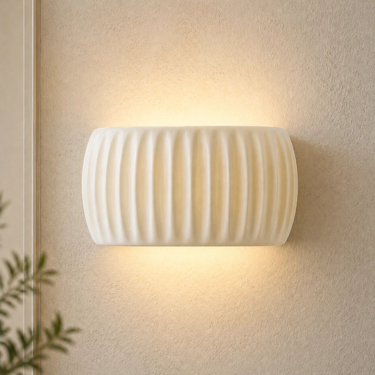 Ribbed Resin Nordic Wall Light